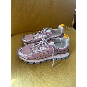 ONCEPT 9.5  Women's Oslo Low Top Sneakers